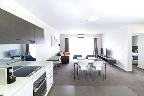 Abode Tuggeranong - Accommodation Georgetown 2