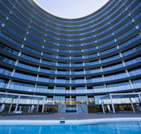 Accommodate Canberra - Manhattan on the Park - Accommodation Georgetown