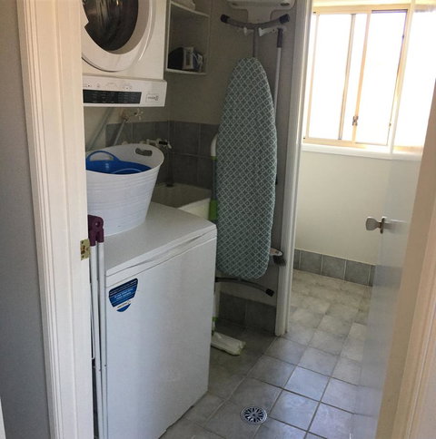 Finches Canberra - Accommodation Georgetown 21