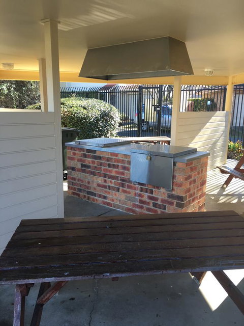 Finches Canberra - Accommodation Georgetown 27