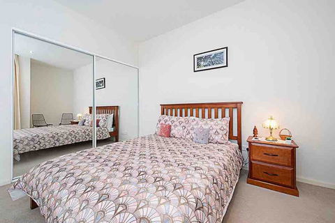 Spacious 1BR Stylish New Acton Apartment +Parking - Accommodation Georgetown 21