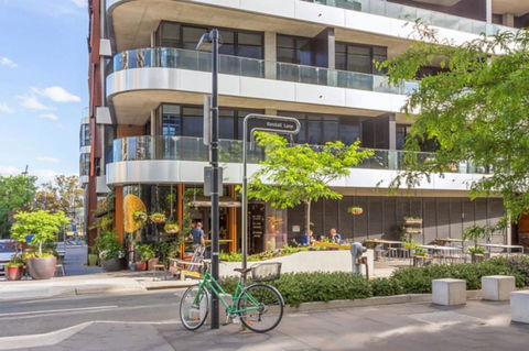 Spacious 1BR Stylish New Acton Apartment +Parking - Accommodation Georgetown 11