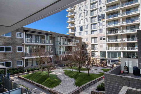 Spacious 1BR Stylish New Acton Apartment +Parking - Accommodation Georgetown 14