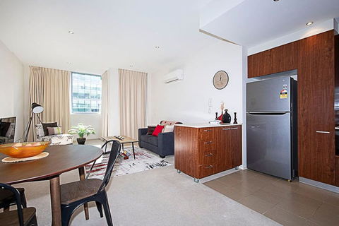 Spacious 1BR Stylish New Acton Apartment +Parking - Accommodation Georgetown 8