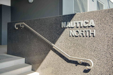 Port Adelaide Executive Waterfront Apartment - Accommodation Georgetown 31