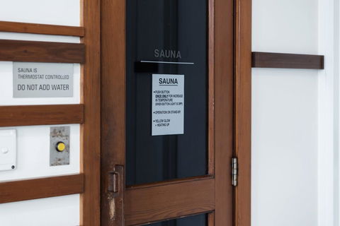 Port Adelaide Executive Waterfront Apartment - Accommodation Georgetown 30