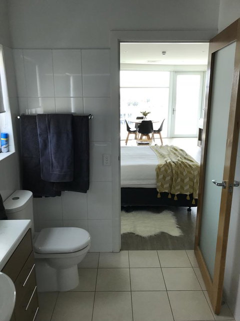 Ocean View Luxury Apartment & Suite - Accommodation Georgetown 18