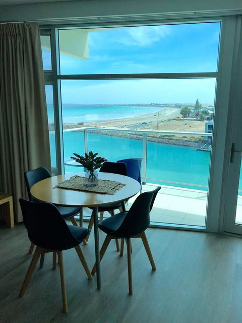 Ocean View Luxury Apartment & Suite - Accommodation Georgetown 22