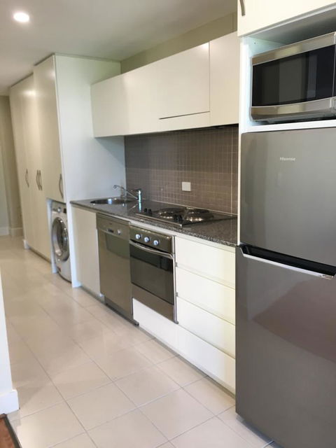 Beachside Luxury Apartments One & Two Bedroom In Beachfront Oaks Pier Building - Accommodation Georgetown 21