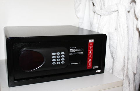 Hotel Grand Chancellor Adelaide - Accommodation Georgetown 24