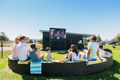 The Retreat West Beach Parks - Accommodation Georgetown 8