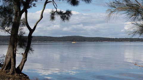 \'Point Break\' Your Waterfront Break At The Point - Accommodation Georgetown 0