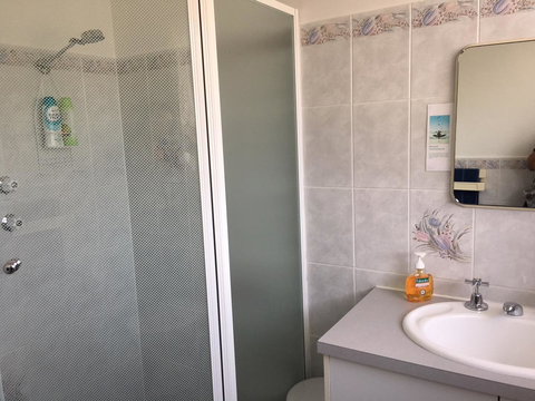 Emu Bay Holiday Homes - Accommodation Georgetown 35