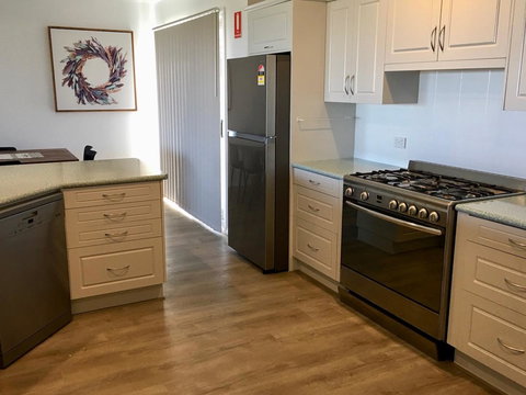Emu Bay Holiday Homes - Accommodation Georgetown 29