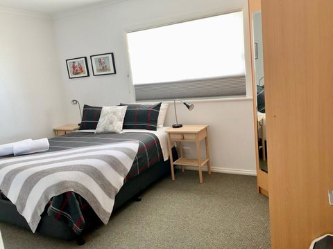 Emu Bay Holiday Homes - Accommodation Georgetown 21