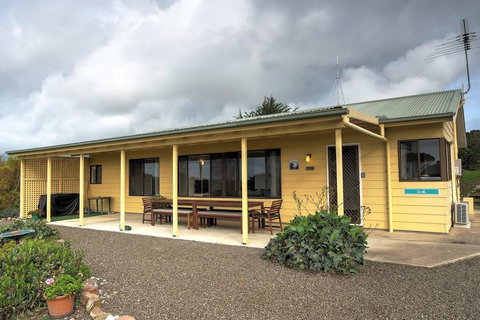 Emu Bay Holiday Homes - Accommodation Georgetown 8