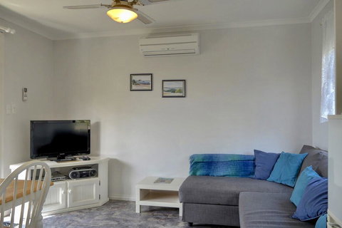 Emu Bay Holiday Homes - Accommodation Georgetown 1