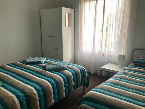 Emu Bay Holiday Homes - Accommodation Georgetown 34