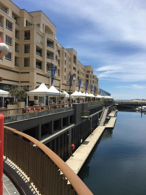 Glenelg Beach Studio - Accommodation Georgetown 3