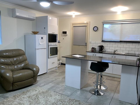 Inna Nutshell - Accommodation Georgetown 6
