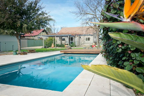 29 Jane - Accommodation Georgetown 1