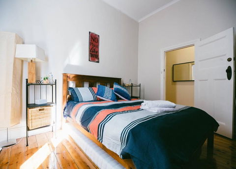 A Rose By The Park - Accommodation Georgetown 2