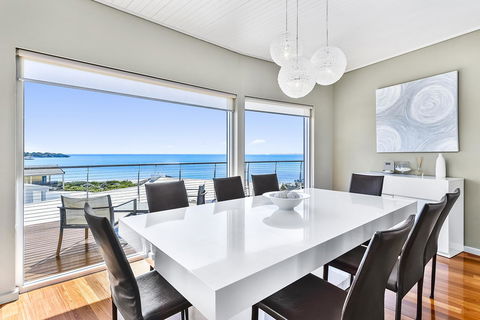 Aloha Waterfront Properties - Accommodation Georgetown 11