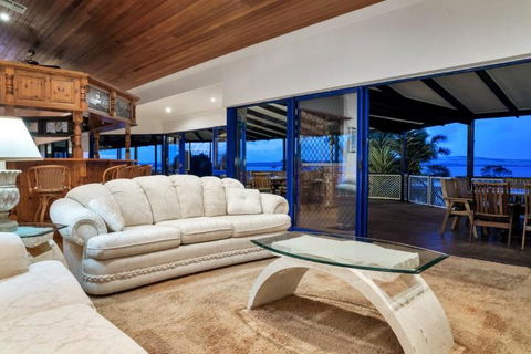 Doyles On The Bay - Accommodation Georgetown 16