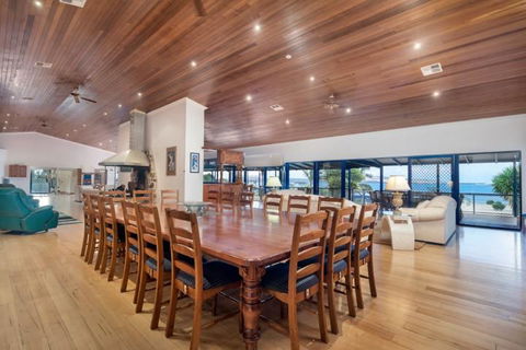 Doyles On The Bay - Accommodation Georgetown 12