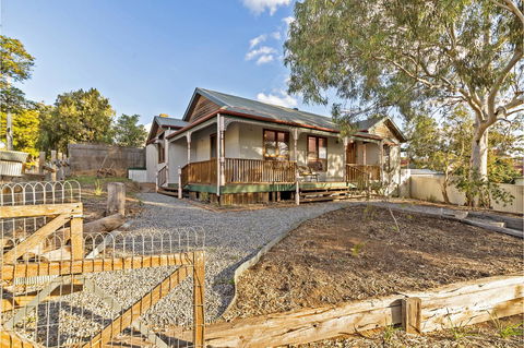 Rustic On 13th - Accommodation Georgetown 1