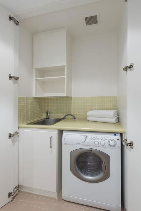 Oaks Glenelg Liberty Suites - Accommodation Georgetown 29