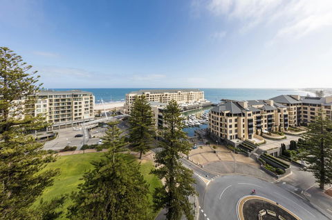 Oaks Glenelg Liberty Suites - Accommodation Georgetown 17