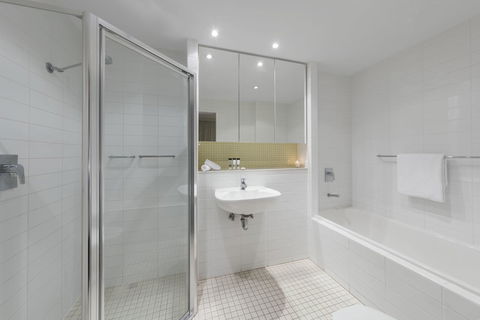 Oaks Glenelg Liberty Suites - Accommodation Georgetown 28