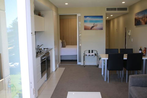 Beachside Luxury Getaway In Glenelg - Accommodation Georgetown 7