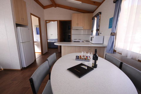 Ceduna Foreshore Caravan Park - Accommodation Georgetown 2