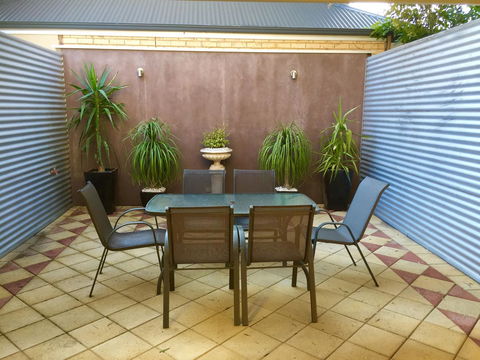Superb Townhouse In North Adelaide - Accommodation Georgetown 21