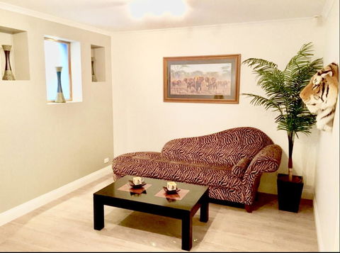 Superb Townhouse In North Adelaide - Accommodation Georgetown 8