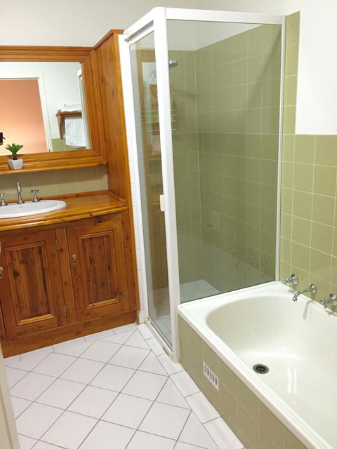 Superb Townhouse In North Adelaide - Accommodation Georgetown 22