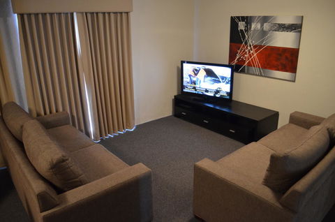 Arkana Motor Inn & Terrace Apartments - Accommodation Georgetown 4