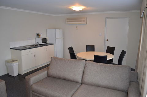 Arkana Motor Inn & Terrace Apartments - Accommodation Georgetown 11