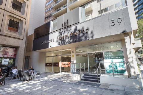 York Apartments On Grenfell - Accommodation Georgetown 7