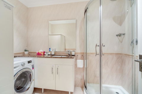 York Apartments On Grenfell - Accommodation Georgetown 15