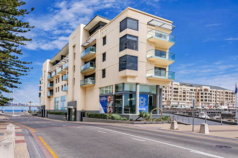Heart Of Glenelg BnB - Accommodation Georgetown 16