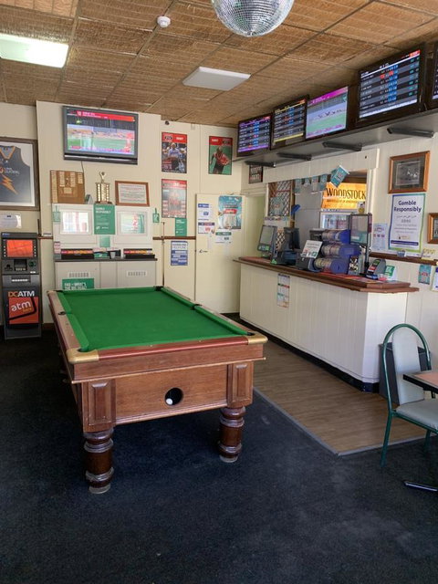 Commercial Hotel Morgan - Accommodation Georgetown 4
