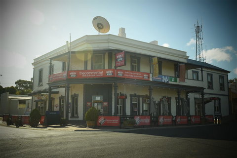 Commercial Hotel Morgan - Accommodation Georgetown 0
