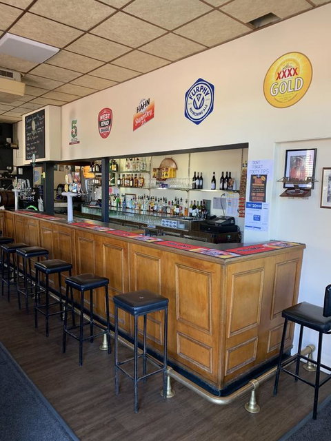 Commercial Hotel Morgan - Accommodation Georgetown 2