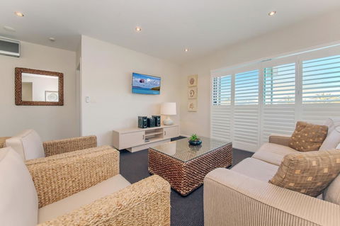 Pacific Blue 278-265 Sandy Pt Rd- Dual Key Access, Wifi, Linen And Air Conditioning - Accommodation Georgetown 4