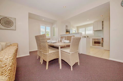 Pacific Blue 278-265 Sandy Pt Rd- Dual Key Access, Wifi, Linen And Air Conditioning - Accommodation Georgetown 6