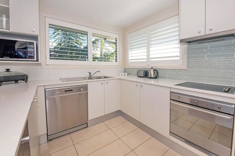 Pacific Blue 278-265 Sandy Pt Rd- Dual Key Access, Wifi, Linen And Air Conditioning - Accommodation Georgetown 8
