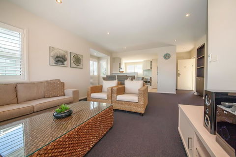 Pacific Blue 278-265 Sandy Pt Rd- Dual Key Access, Wifi, Linen And Air Conditioning - Accommodation Georgetown 5